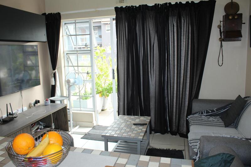2 Bedroom Property for Sale in Buhrein Western Cape